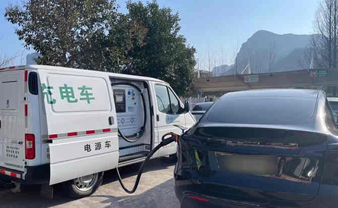 凤阳汽车搭电